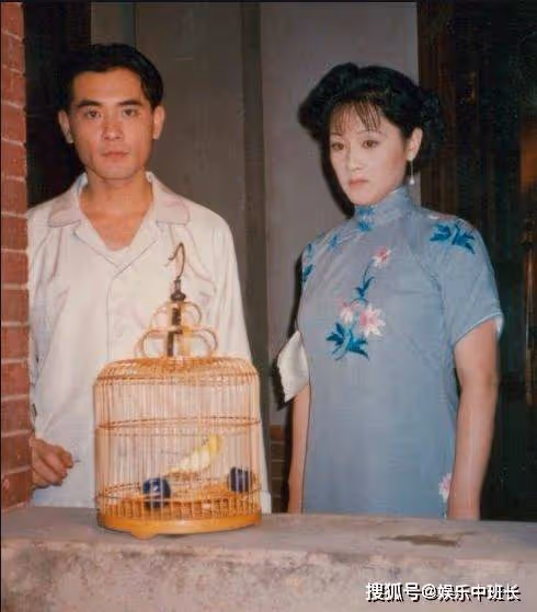 出道45年,74歲靠一個龍套紅遍大江南北,女兒金像獎、兒子奧斯卡