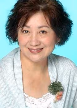 出道45年,74歲靠一個龍套紅遍大江南北,女兒金像獎、兒子奧斯卡