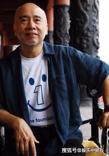 出道45年,74歲靠一個龍套紅遍大江南北,女兒金像獎、兒子奧斯卡