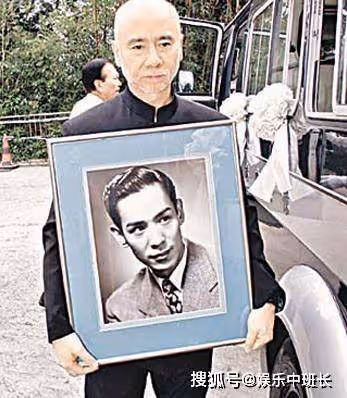 出道45年,74歲靠一個龍套紅遍大江南北,女兒金像獎、兒子奧斯卡