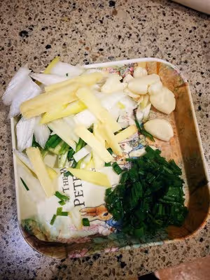鮮！— 粉皮花鰱魚頭湯