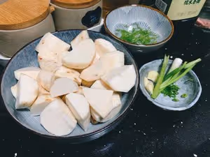 外婆家的蔥油紅燒芋艿