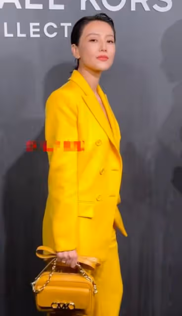高圓圓出席活動變化好大，臉部僵硬額頭大，網友直呼認不出！