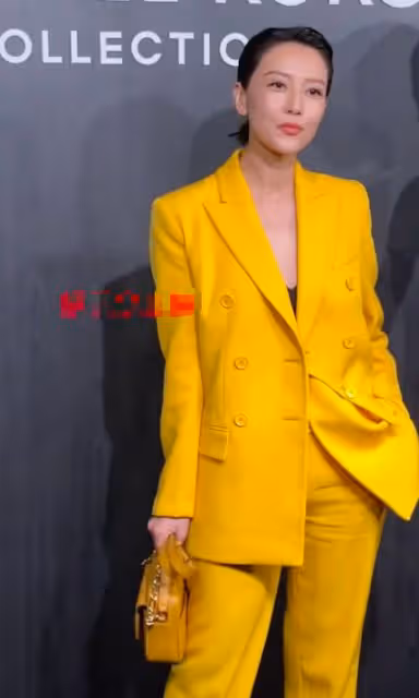 高圓圓出席活動變化好大，臉部僵硬額頭大，網友直呼認不出！