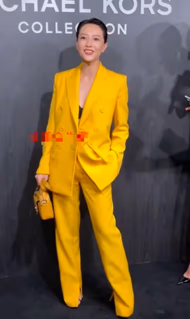 高圓圓出席活動變化好大，臉部僵硬額頭大，網友直呼認不出！