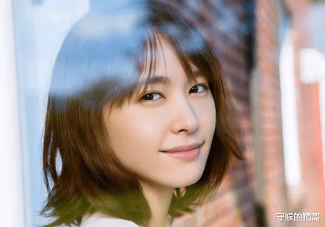新垣結衣還是很努力的,她演的每一個角色都演得很好,很真實