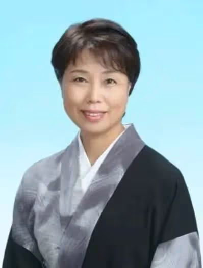 木村拓哉與媽媽弟弟關係疏遠,弟弟不像他那麼帥,和哥哥關係不好