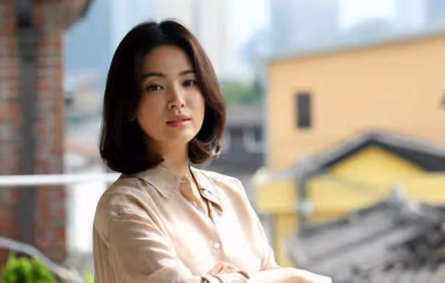 宋仲基為什麼剷平千萬婚房?宋慧喬要用礦泉水洗澡,累壞工作人員