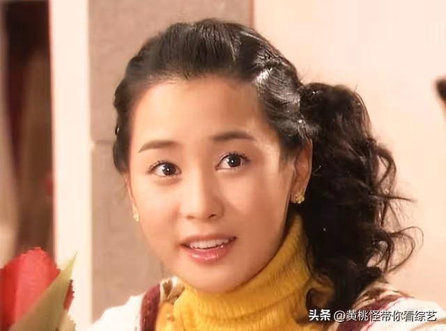 李多海：李易峰前女友，屢遭整容質疑，現39歲和男友6年甜蜜近照
