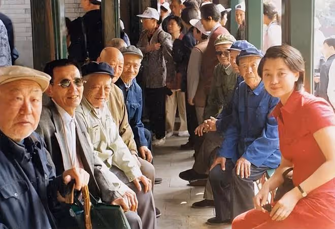 吳彥姝:72歲才進圈,現今成「最美奶奶」,用演技打出「王炸」