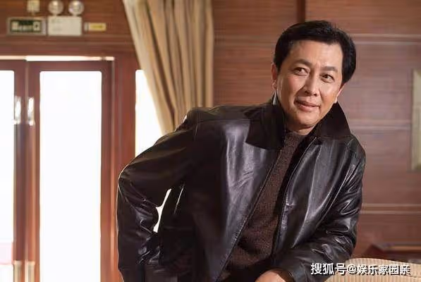 他曾是「李雲龍」第一人選，因嫌片酬低而拒演，最終成就了李幼斌