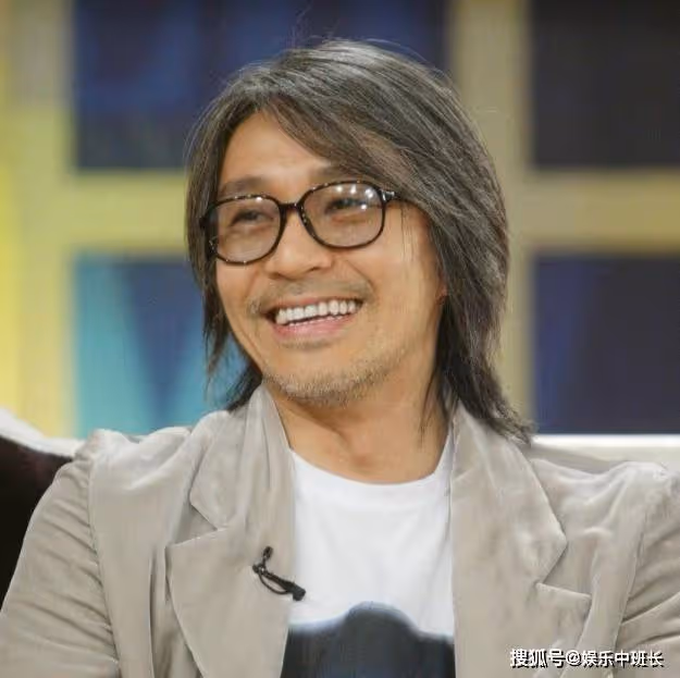 周星馳一生只寫了一首歌,卻擁有上億播放量,說道歌名誰都能哼唱