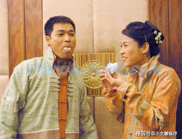 靠「裝傻」獲視帝,被稱為張國榮接班人,妻子是西遊記中的紅孩兒