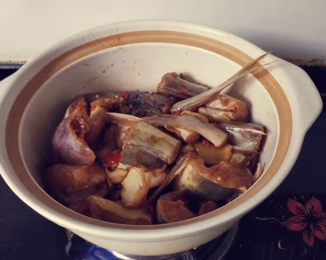 蒜香焗鮰魚，上桌秒搶完
