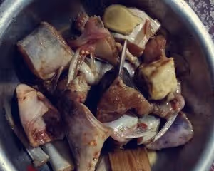 蒜香焗鮰魚，上桌秒搶完