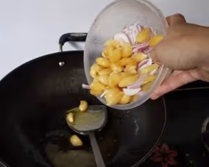 蒜香焗鮰魚，上桌秒搶完