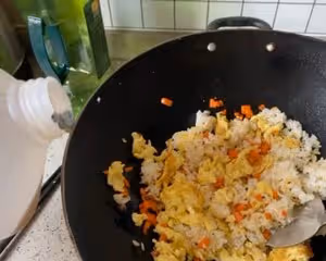5』分鐘!超快手蛋炒飯！內含超詳細過程（粒粒分明）