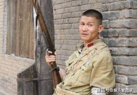 演了23年反派,最窮只剩4毛錢還拒拍爛片,如今靠男六號名氣大火