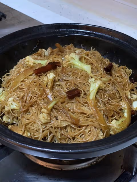 花菜粉絲干鍋煲