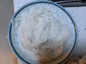 花菜粉絲干鍋煲