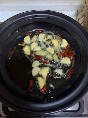 花菜粉絲干鍋煲
