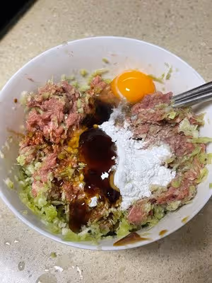 牛肉拇指生煎包