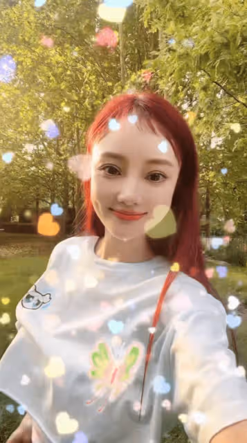 李小璐曬熱舞視頻 顏值變樣疑整容
