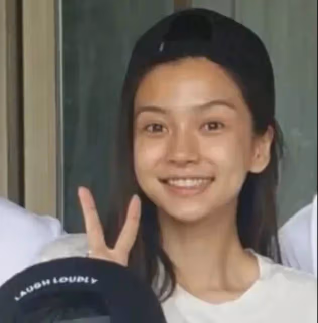 女明星素顏比賽,看誰的妝容更耐打?