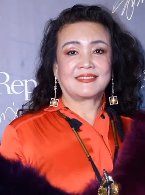 台灣省發生地震後,汪小菲母親張蘭和孫女視頻,稱新房子能抗十級