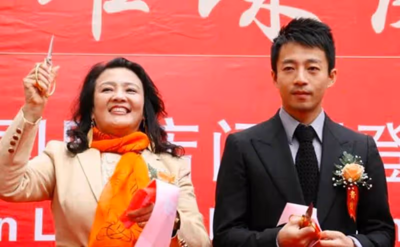 台灣省發生地震後,汪小菲母親張蘭和孫女視頻,稱新房子能抗十級