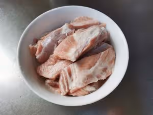 金牌蒜香骨（防爆油2次上漿法）