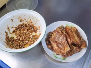 金牌蒜香骨（防爆油2次上漿法）