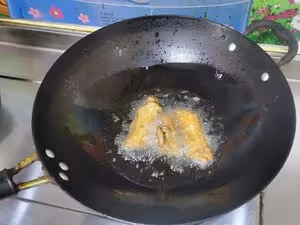 金牌蒜香骨（防爆油2次上漿法）