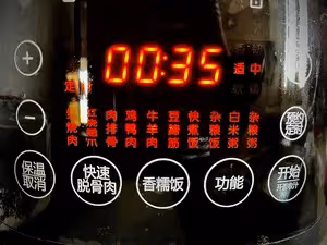 秋食白食 來一碗銀耳蓮子羹吧