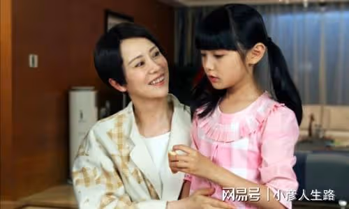 新手小白慘遭知名男演員猥褻!剛出道被捏屁股,朱銳:感謝海清