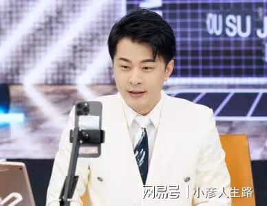 辛巴放話:外站找我進貨,我沒理他!得知領導在看直播,慌忙道歉