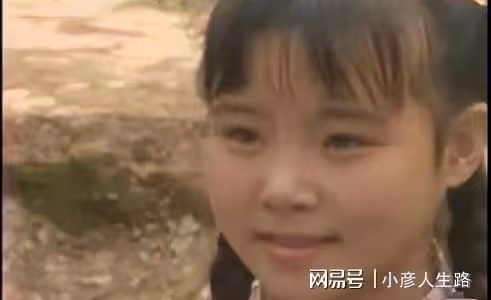 萬萬沒想到,這8位明星也是童星,蔣欣曾是胖妞、許晴其貌不揚