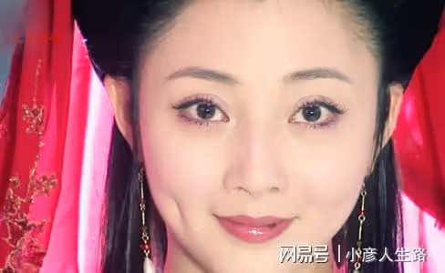 殷桃的唇上痣,孫儷的痦子,千璽的坑,明星的特點你認得出嗎?