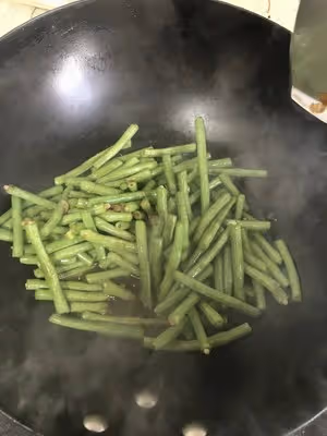 爆炒豆角