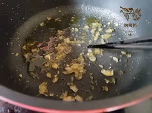 五花肉燜蓮藕「肥而不膩超級下飯好味道」