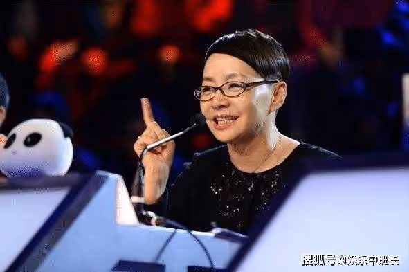 老太太「專業戶」宋丹丹,年輕劇照流出,宛如發光的小仙女!