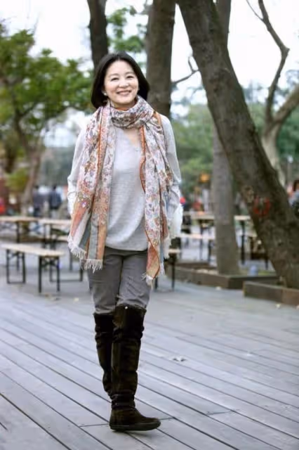 林青霞67歲穿裹身魚尾裙曲線玲瓏，同框小25歲超模也不輸，網友：時光從來不敗美人