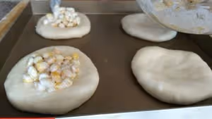 大潤發同款玉米粒沙拉小麵包（一次發酵，附手揉快速出膜方法）