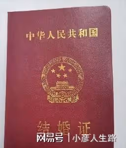 1米2的陳麼榮:97年冒險產子,老公大高個,兒子1米8,14歲上交大