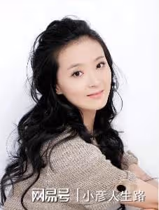 23歲王艷嫁給二婚富豪老公,25年後,再看到底有多幸福