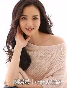 23歲王艷嫁給二婚富豪老公,25年後,再看到底有多幸福