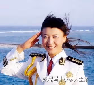 閆學晶離婚11年:她二婚生寶寶又做婆婆,前夫三婚再做父親