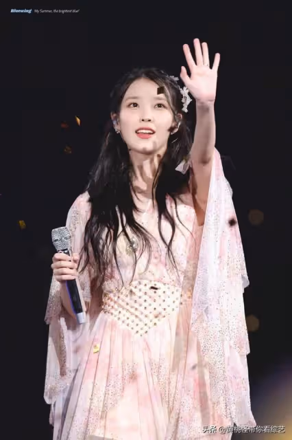 IU:我無法控制我的耳朵,如地獄般煎熬!IU自爆引發外界關注