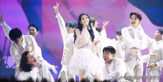 IU:我無法控制我的耳朵,如地獄般煎熬!IU自爆引發外界關注