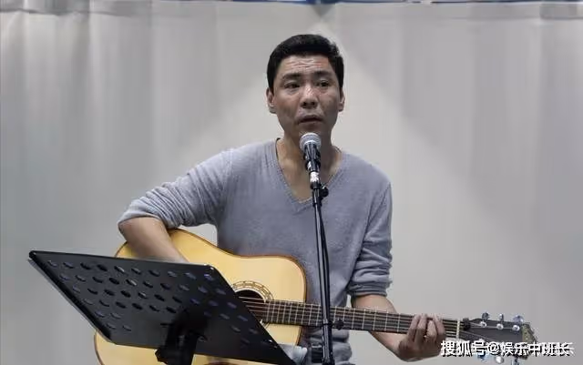 屠洪剛多偏心?將親生兒女扔給前妻,待繼子視如己出讓他子承父業